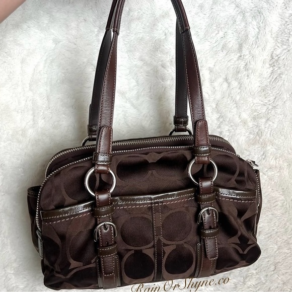 Meet your Posher, Abigail - Picture 2 of 5